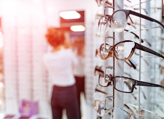 6 điều cần lưu ý khi đeo kính gọng cận không thể bỏ qua